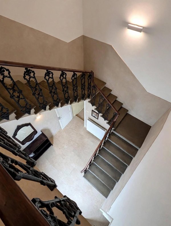 casa indipendente in vendita ad Empoli in zona Centro Storico