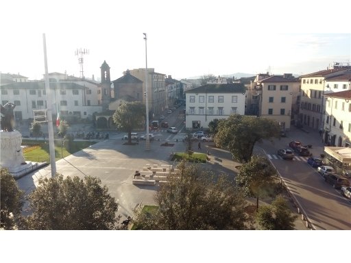 casa indipendente in vendita ad Empoli in zona Centro Storico