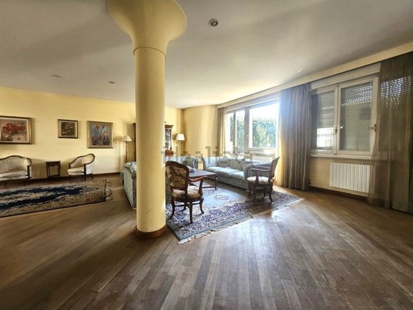 casa indipendente in vendita ad Empoli in zona Centro Storico
