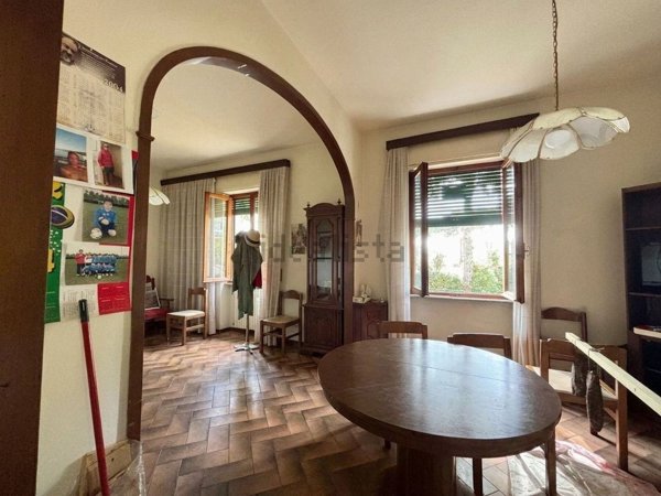 appartamento in vendita ad Empoli in zona Avane