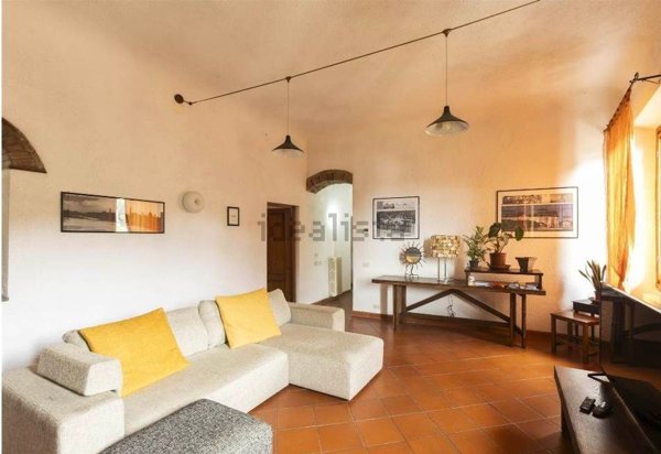 appartamento in vendita a Fiesole in zona Girone