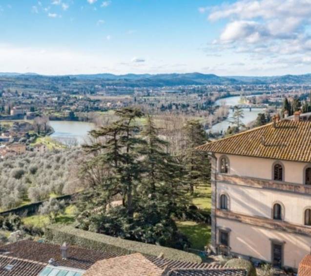appartamento in vendita a Fiesole in zona Girone