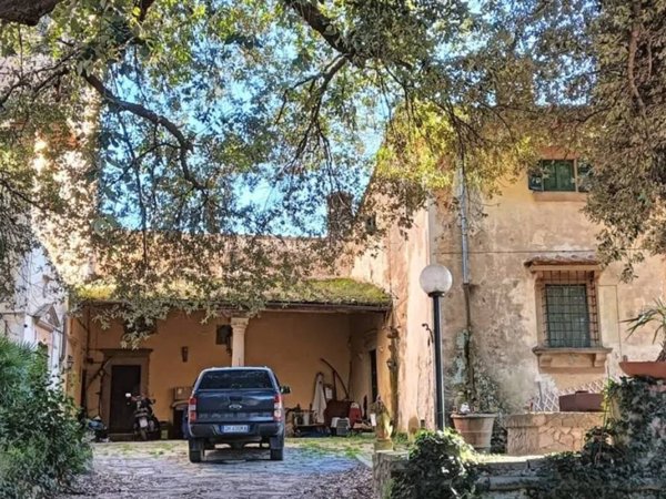 villa in vendita a Fiesole in zona Caldine