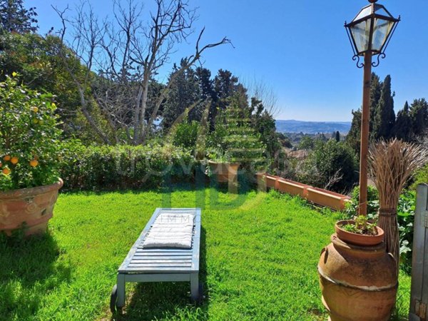 appartamento in vendita a Fiesole in zona San Domenico