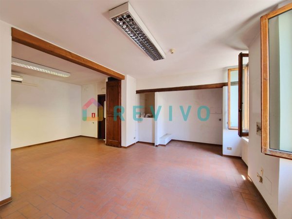 esavano in vendita a Fiesole