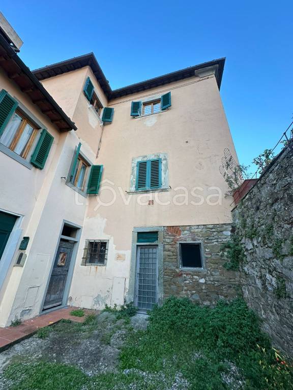 locale commerciale in vendita a Fiesole