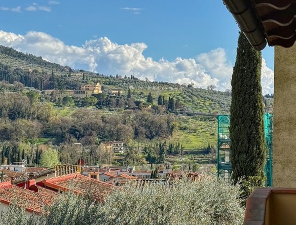 casa indipendente in vendita a Fiesole in zona Girone