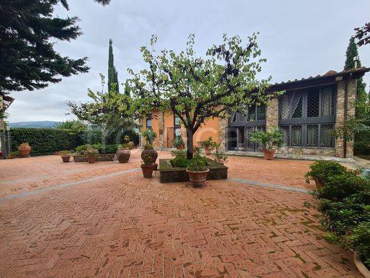 casa indipendente in vendita a Fiesole