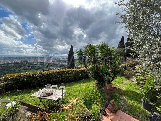 casa indipendente in vendita a Fiesole