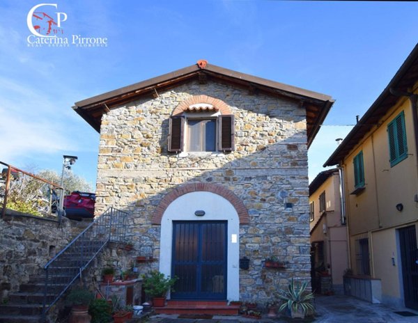 casa indipendente in vendita a Fiesole in zona Girone