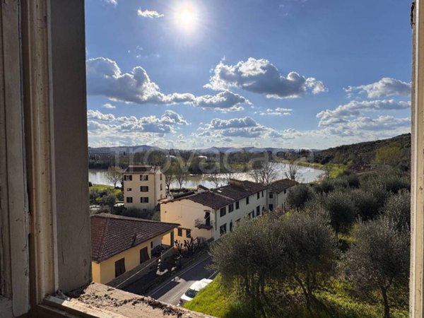 appartamento in vendita a Fiesole in zona Girone