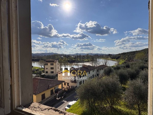 appartamento in vendita a Fiesole in zona Girone