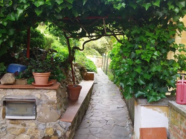 casa indipendente in vendita a Fiesole in zona Girone