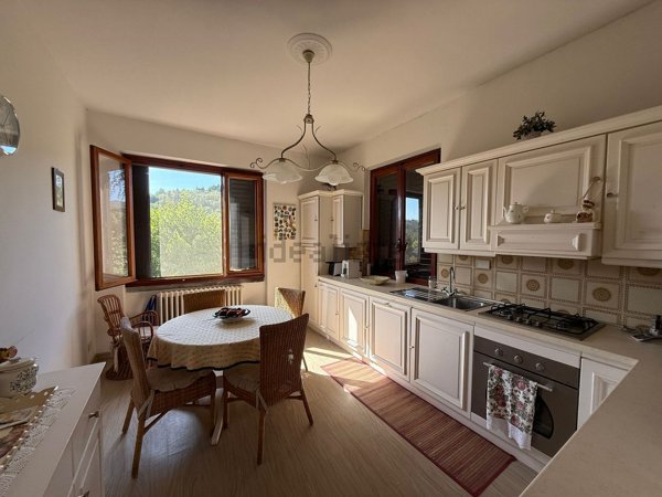 appartamento in vendita a Fiesole in zona Caldine