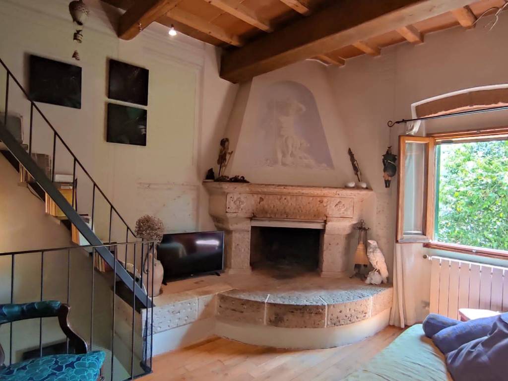 appartamento in vendita a Fiesole in zona Compiobbi