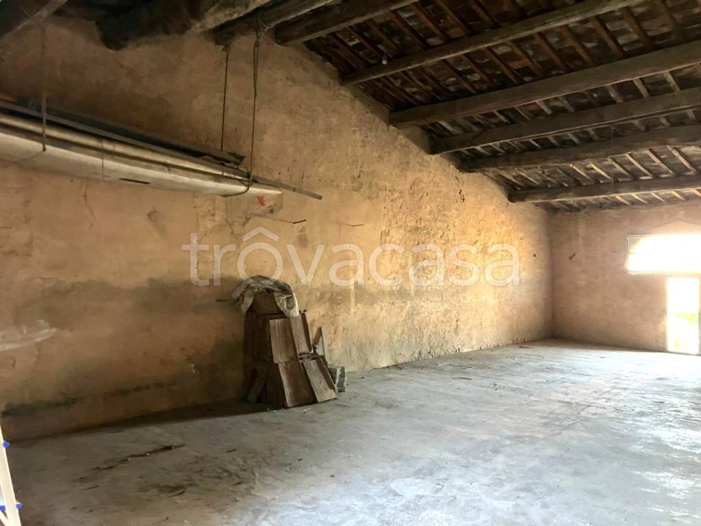 locale di sgombero in vendita a Fiesole in zona Ellera