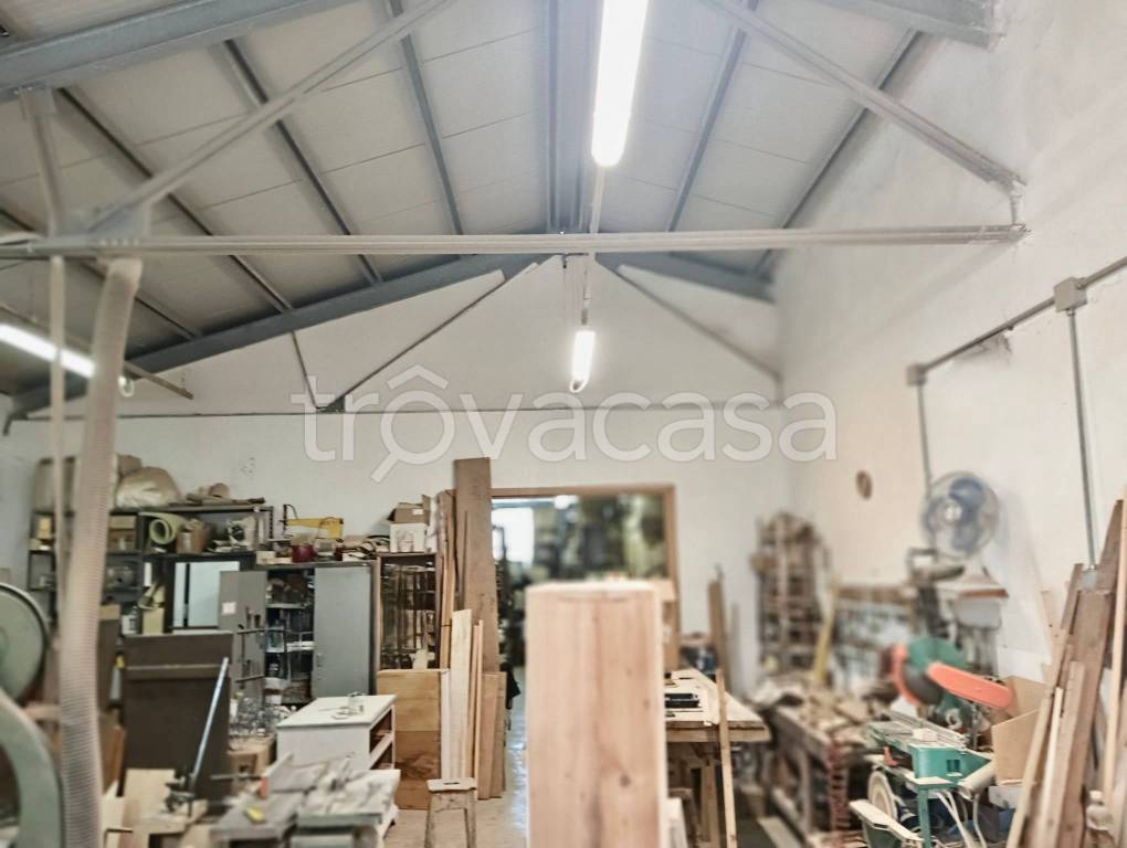 locale commerciale in vendita a Fiesole