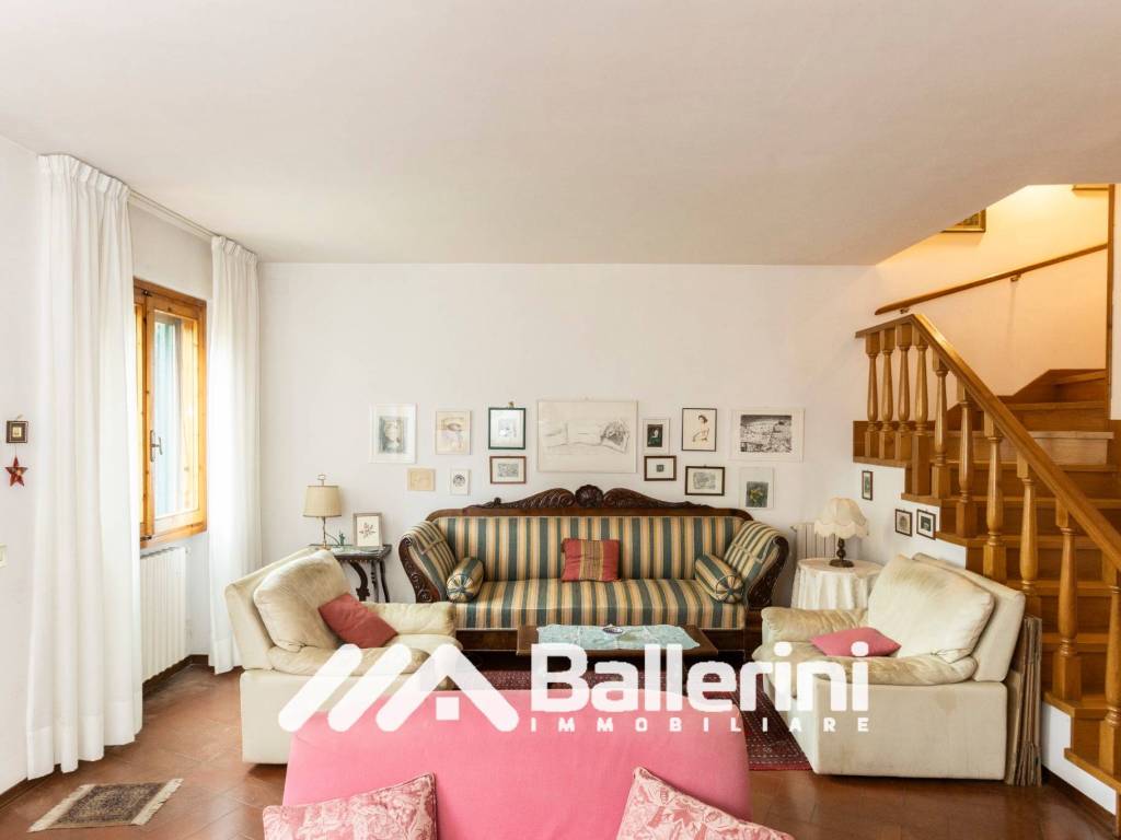casa indipendente in vendita a Fiesole in zona Caldine