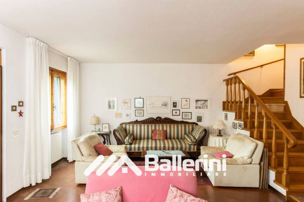 casa indipendente in vendita a Fiesole in zona Caldine
