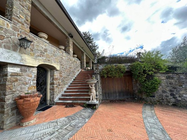 casa indipendente in vendita a Fiesole