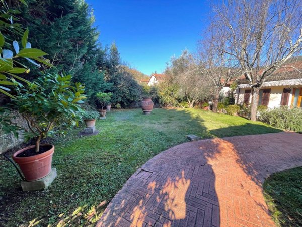 casa indipendente in vendita a Fiesole in zona Compiobbi