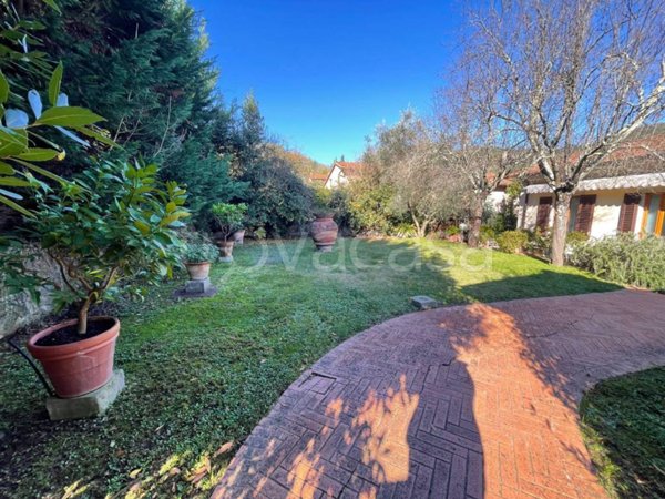 casa indipendente in vendita a Fiesole in zona Compiobbi