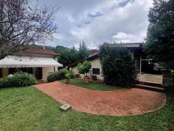 casa indipendente in vendita a Fiesole in zona Compiobbi