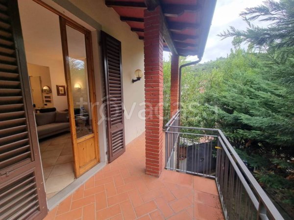 casa indipendente in vendita a Fiesole in zona Compiobbi