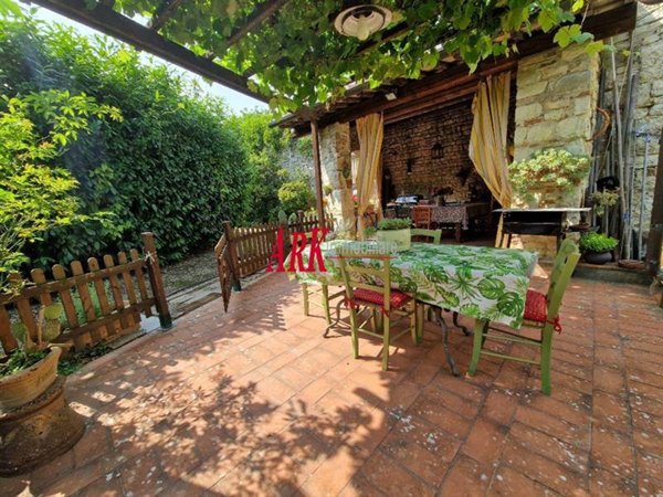 negozio in vendita a Fiesole in zona Compiobbi