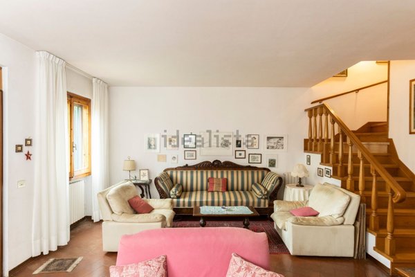 pentavano in vendita a Fiesole in zona Caldine