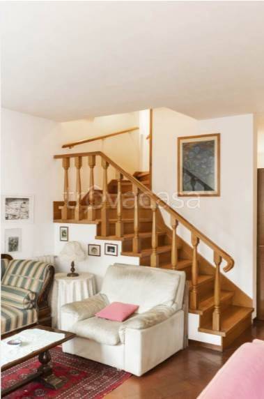 appartamento in vendita a Fiesole in zona Caldine