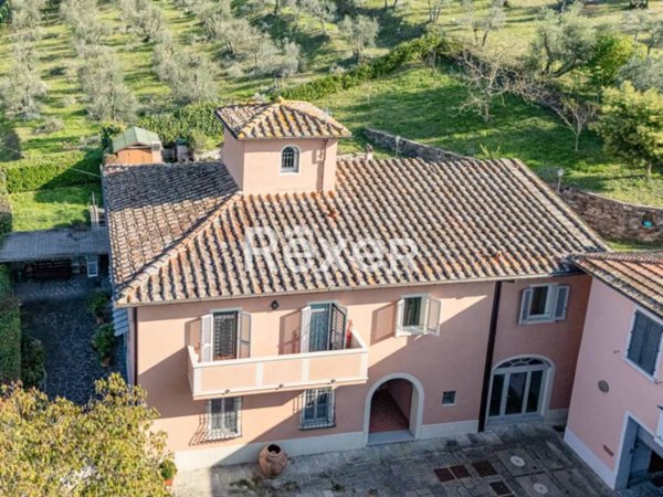 appartamento in vendita a Fiesole in zona Caldine