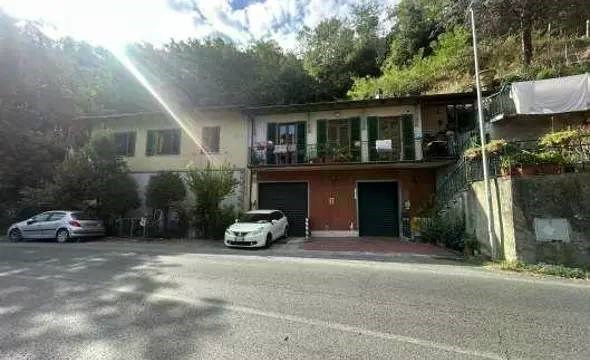 casa semindipendente in vendita a Fiesole