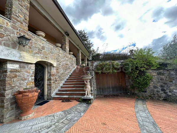 casa indipendente in vendita a Fiesole