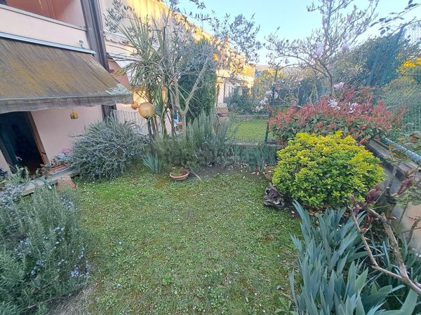 casa indipendente in vendita a Fiesole in zona Compiobbi
