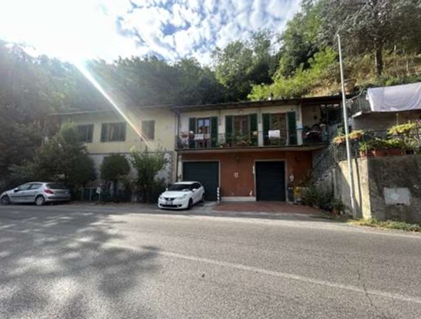 appartamento in vendita a Fiesole in zona Caldine