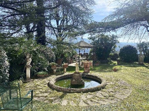 appartamento in vendita a Fiesole in zona Girone