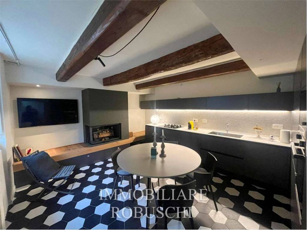 appartamento in vendita a Fiesole in zona Girone