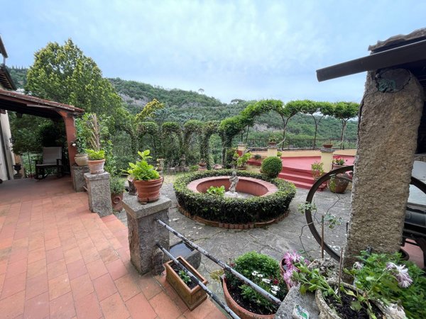 casa indipendente in vendita a Fiesole