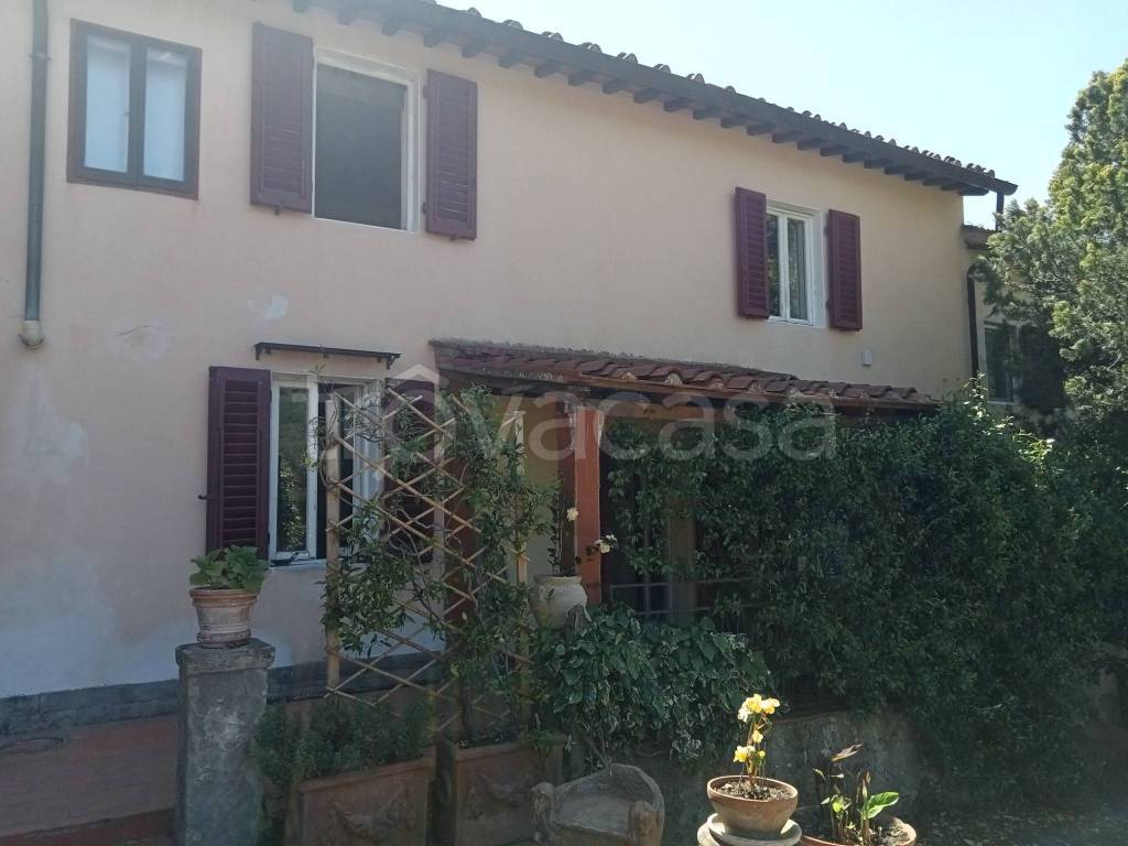 casa indipendente in vendita a Fiesole in zona San Domenico
