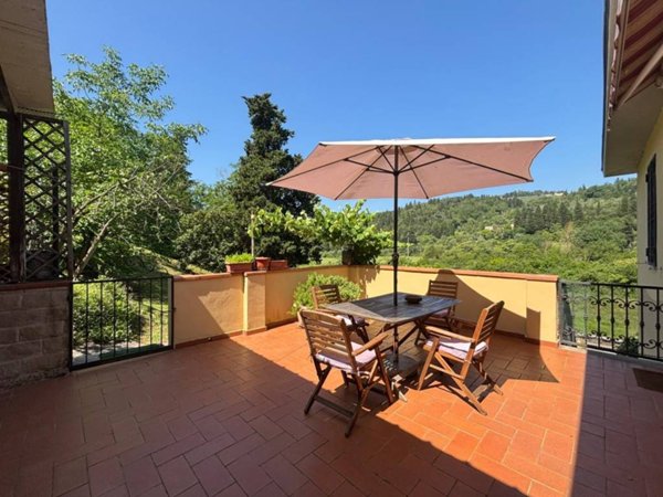casa indipendente in vendita a Fiesole in zona Caldine