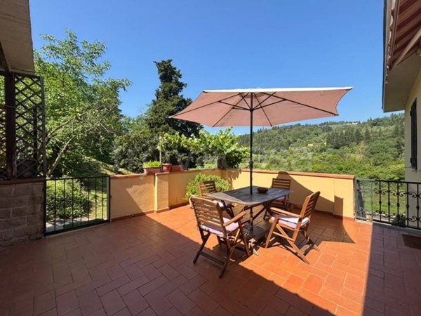 casa indipendente in vendita a Fiesole in zona Caldine