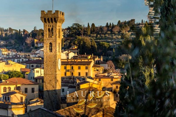 casa indipendente in vendita a Fiesole