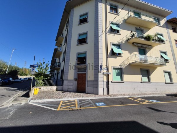appartamento in vendita a Fiesole in zona Ellera