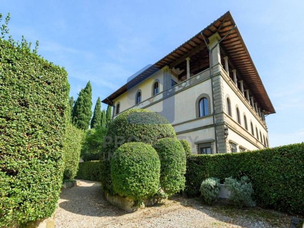 appartamento in vendita a Fiesole in zona Girone