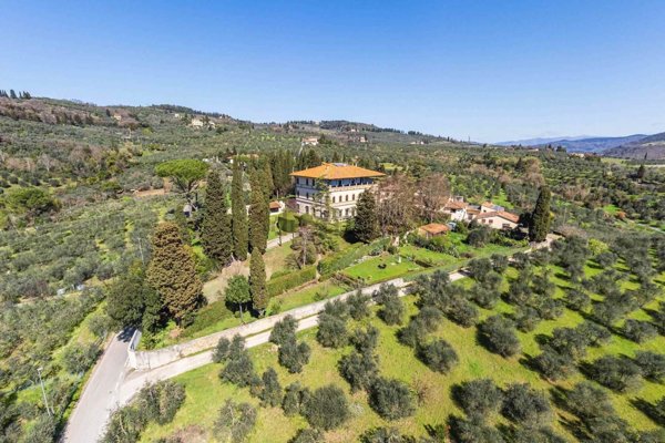 appartamento in vendita a Fiesole in zona Girone