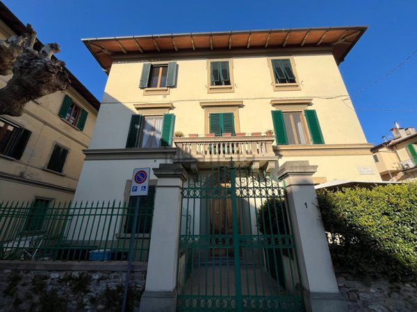appartamento in vendita a Fiesole in zona Caldine