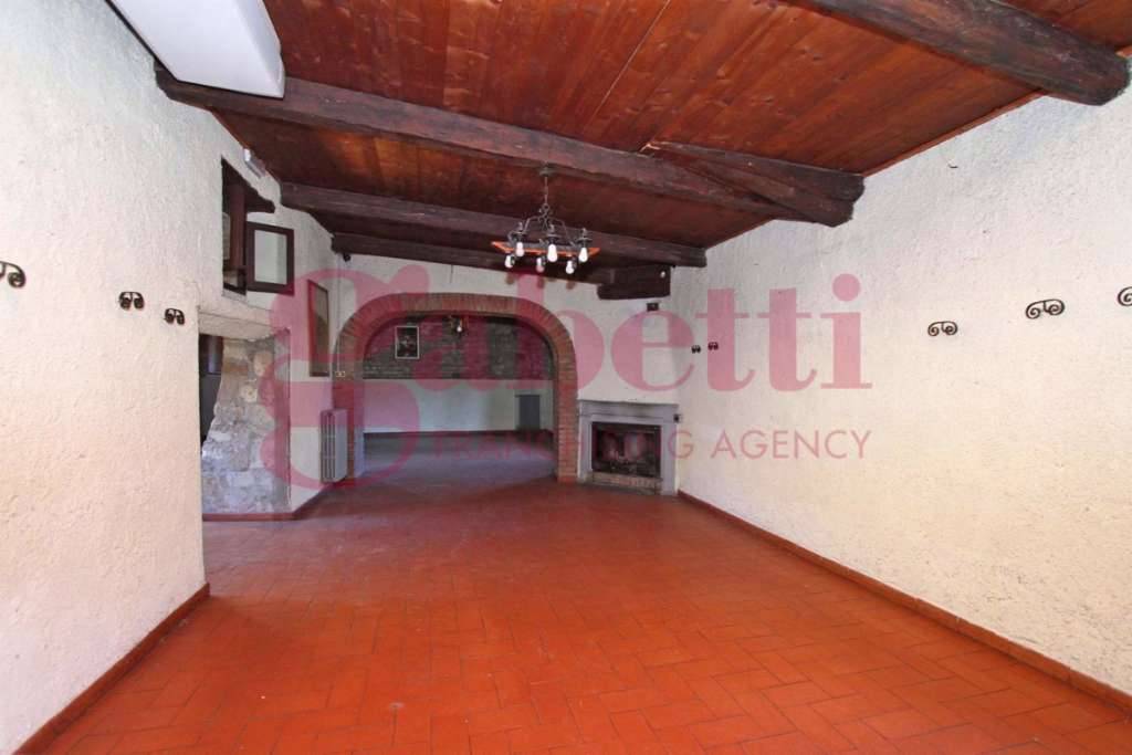 appartamento in vendita a Fiesole in zona Caldine