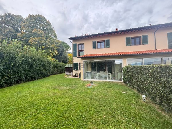 appartamento in vendita a Fiesole in zona Compiobbi