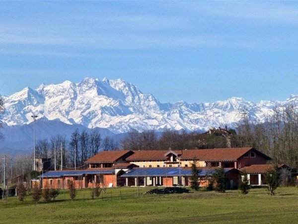 casa indipendente in vendita ad Agrate Conturbia